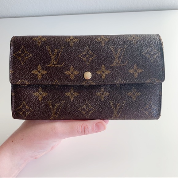 Louis Vuitton Vintage Long Wallet - Picture 2 of 16